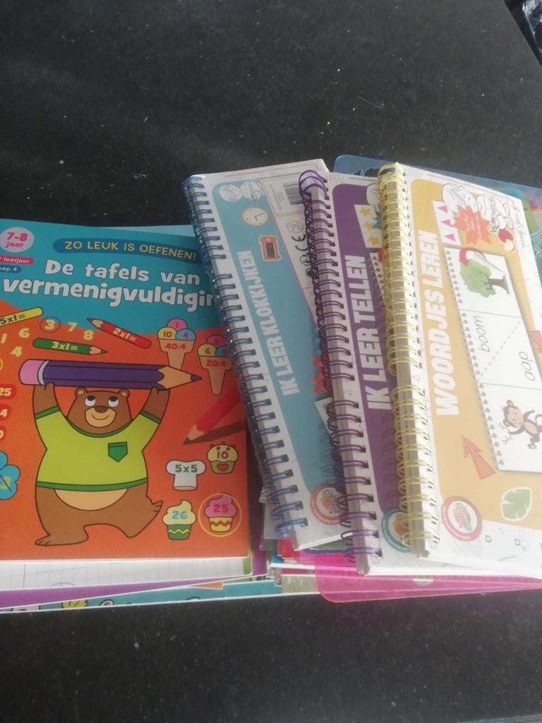Kinder leerboekjes-schrijf/rekenboekjes + kleurboeken, Ophalen of Verzenden, Zo goed als nieuw, Puzzelen