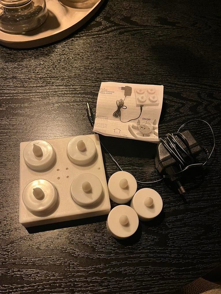 Oplaadbare waxinelichtjes, Huis en Inrichting, Woonaccessoires | Kandelaars en Kaarsen, Overige materialen, Wit, Ophalen of Verzenden