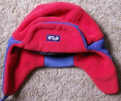 NS winter pet muts rood blauw met NS logo servicemedewerker, Ophalen of Verzenden, Nieuw, Trein, Boek of Tijdschrift