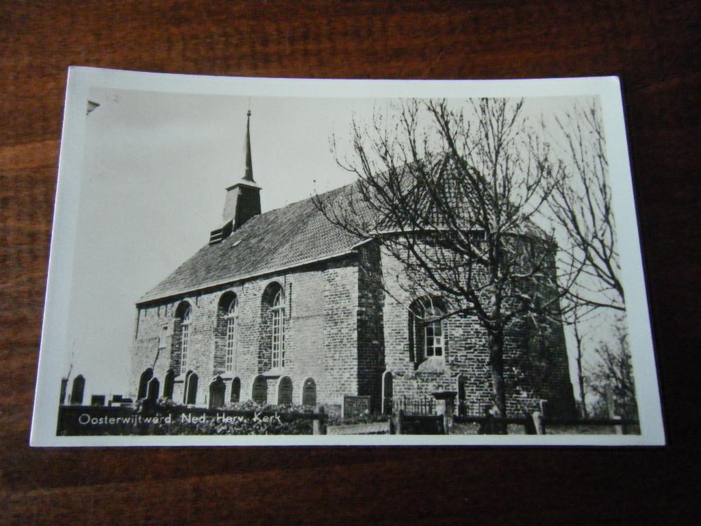 B12 - Oosterwijtwerd - Kerk - Mooi/Oud, Verzamelen, Ansichtkaarten | Nederland, Groningen, 1940 tot 1960, Ophalen of Verzenden