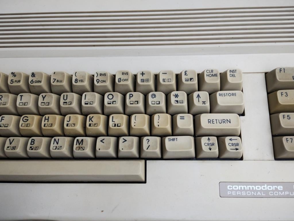 Nette c64c met voeding en datasette., Ophalen of Verzenden