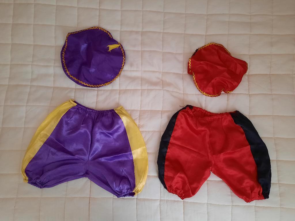 Diverse Sint en Piet verkleedpakjes ( O 21 ) sinterklaas, Ophalen of Verzenden, Zo goed als nieuw