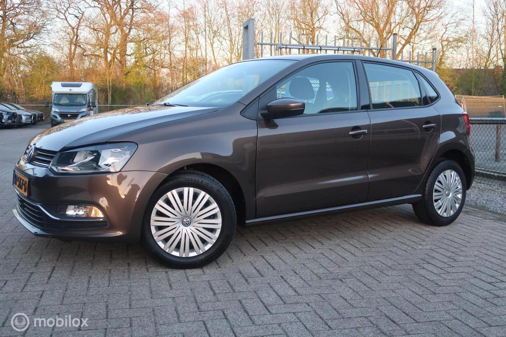 Volkswagen Polo 1.4 TDI Comfortline Connected Series, Voorwielaandrijving, Stof, Gebruikt, Bruin