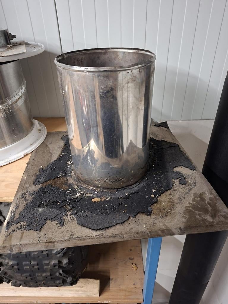 Kachel doorvoer plat dak, Ophalen