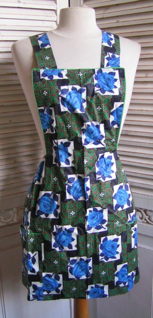 jaren 50-60 schort met rozen nr WW 792, Verzenden, Zo goed als nieuw, Blauw, Schort