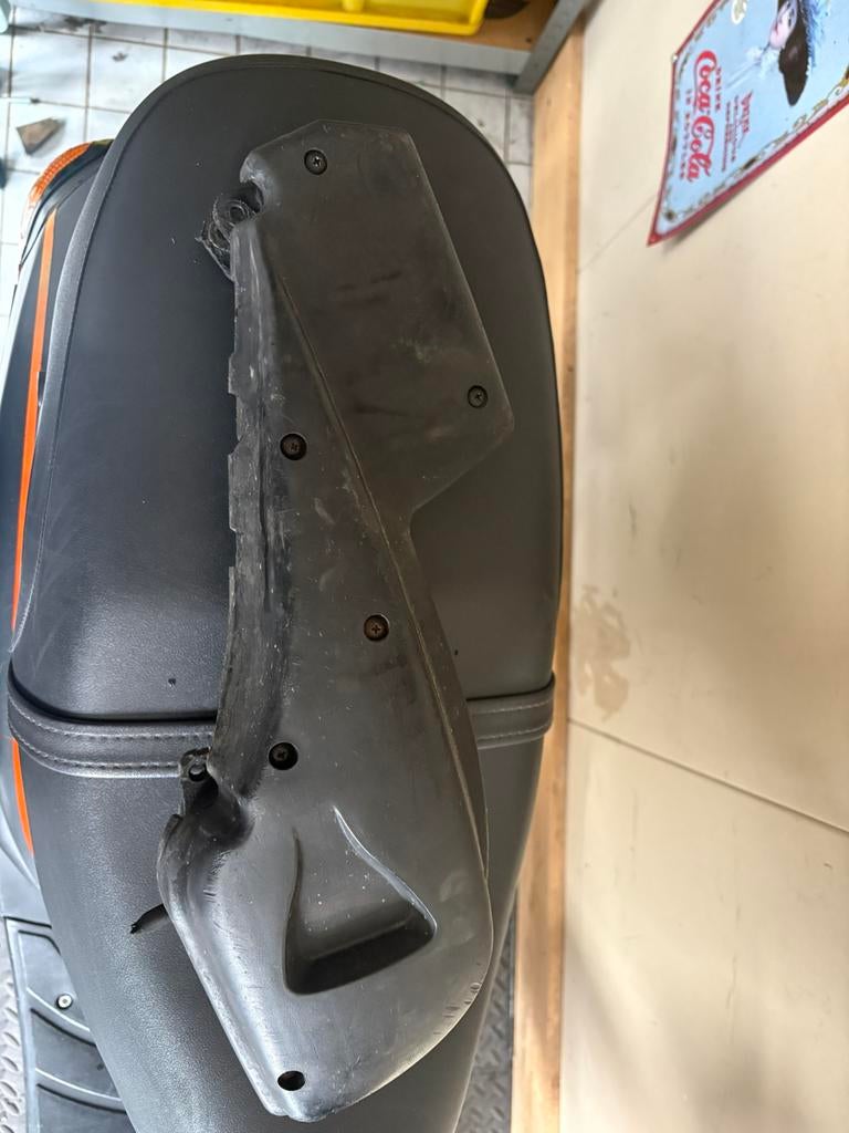 Skipper luchtbox, Fietsen en Brommers, Brommeronderdelen | Scooters, Ophalen of Verzenden, Zo goed als nieuw, Piaggio