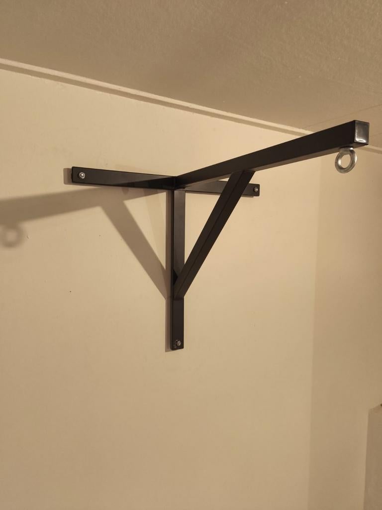 Stevige boksbeugel voor bokszak - wandmontage, Ophalen, Gebruikt, Boks-accessoire