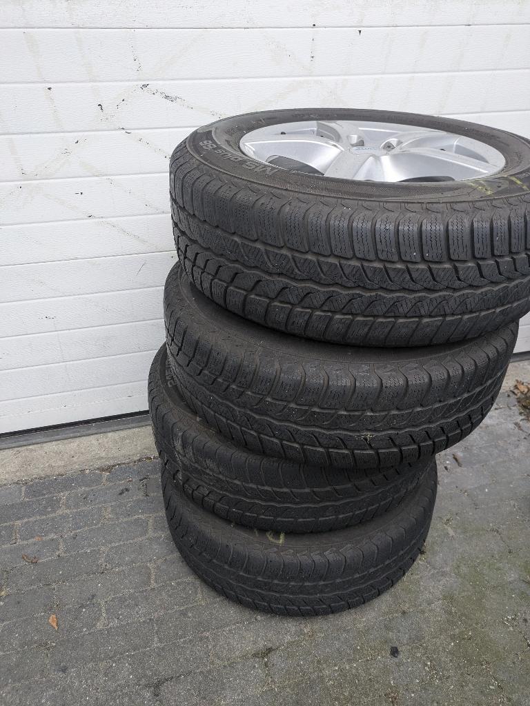 Banden Uniroyal, Ophalen, Gebruikt