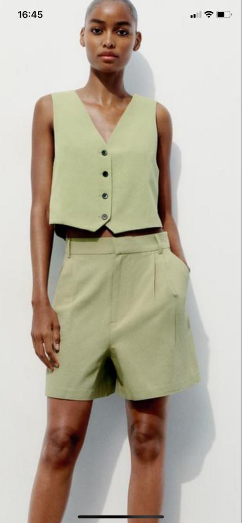 Zara div pakjes gilet ML of xl met shorts groen 2 modellen, Kleding | Dames, Jasjes, Kostuums en Pakken, Kostuum of Pak, Maat 42/44 (L)