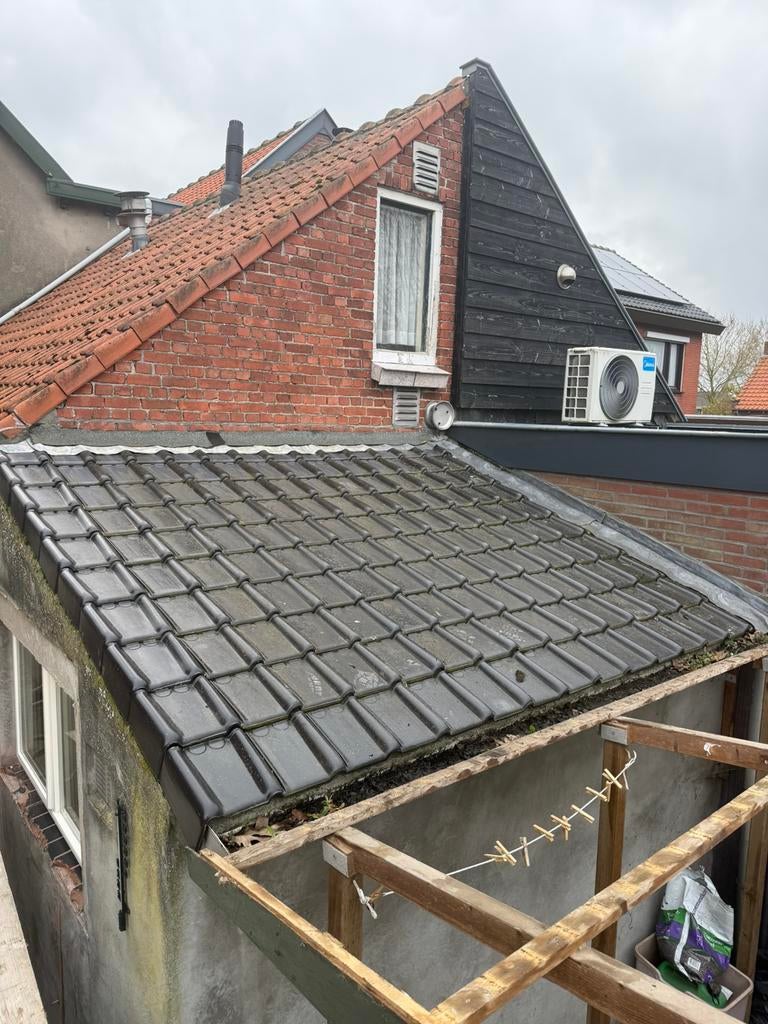 6M2 zo goed als nieuwe Koramic Tuile du Nord 44 -  dakpannen, Doe-het-zelf en Verbouw, Dakpannen en Dakbedekking, Steen of Klei