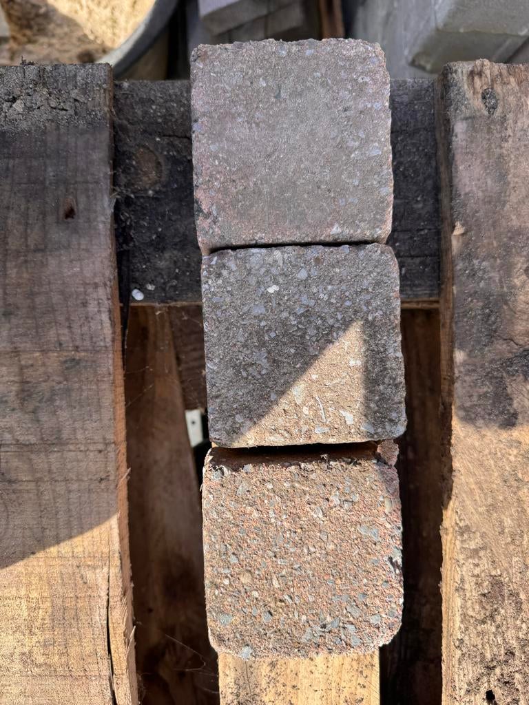 Gratis af te halen: Gebruikte 10x10 terrastegels (ca. 12 m²), Tuin en Terras, Tegels en Klinkers, Ophalen, Gebruikt, 10 m² of meer