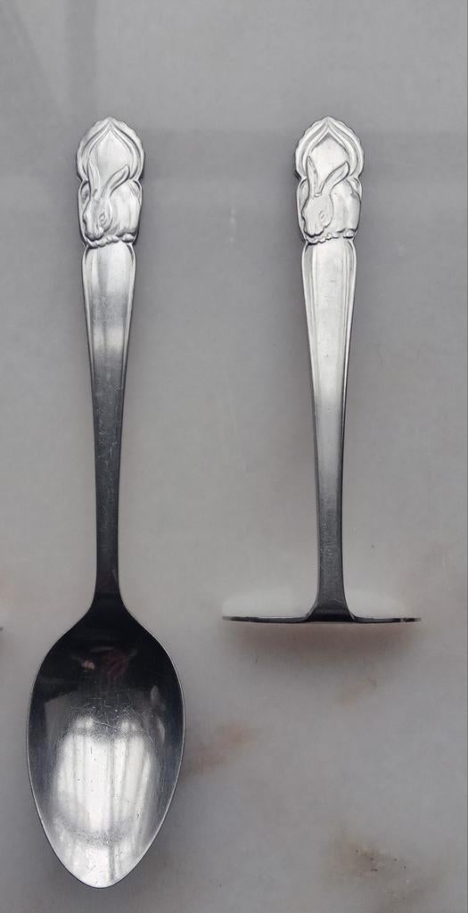 Gero Zilmeta kinderbestek schuivertje + lepel haas, Ophalen of Verzenden, Zo goed als nieuw, Overige typen