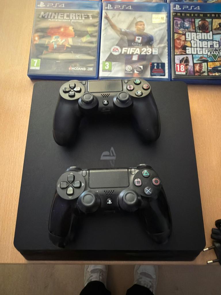 Ps4, Ophalen, Met 2 controllers, Original, Gebruikt