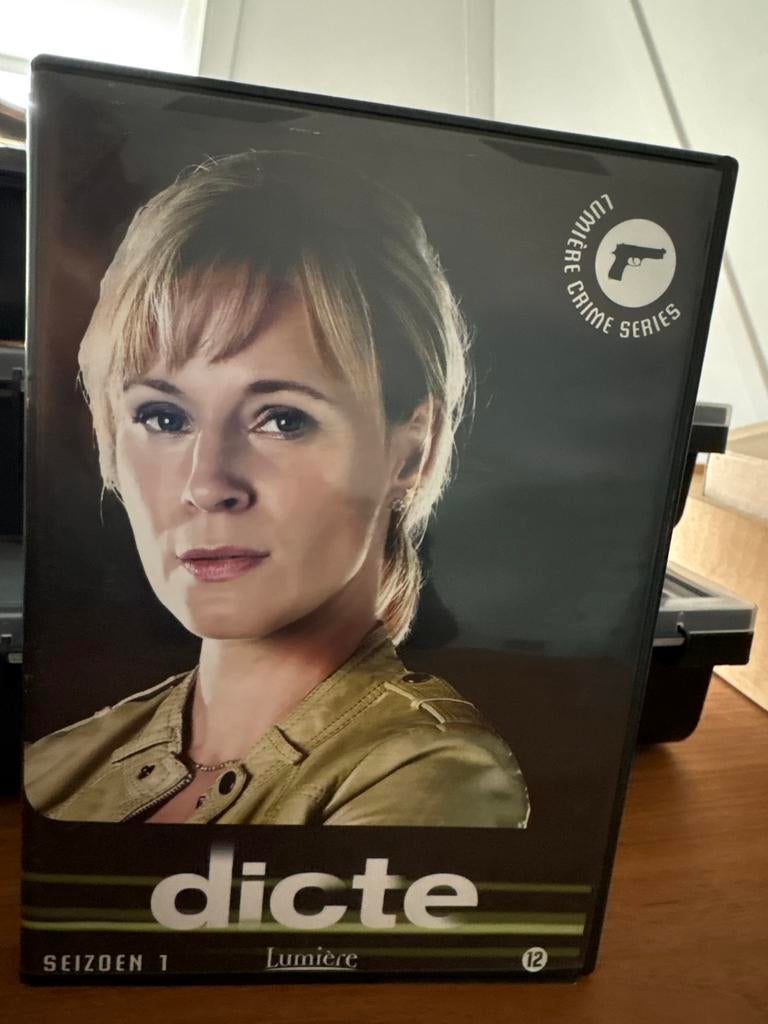 Dicte Seizoen 1 - Lumière Crime Series DVD, Cd's en Dvd's, Vanaf 12 jaar, Ophalen of Verzenden, Gebruikt, Thriller