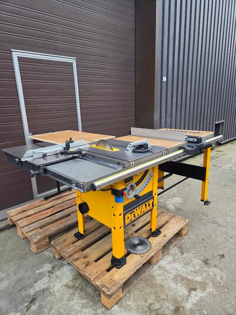 DeWalt DW746 - XJ Formaatzaag tafelzaag, 254 mm zaagblad, Ophalen, Gebruikt, Cirkelzaag, 70 mm of meer