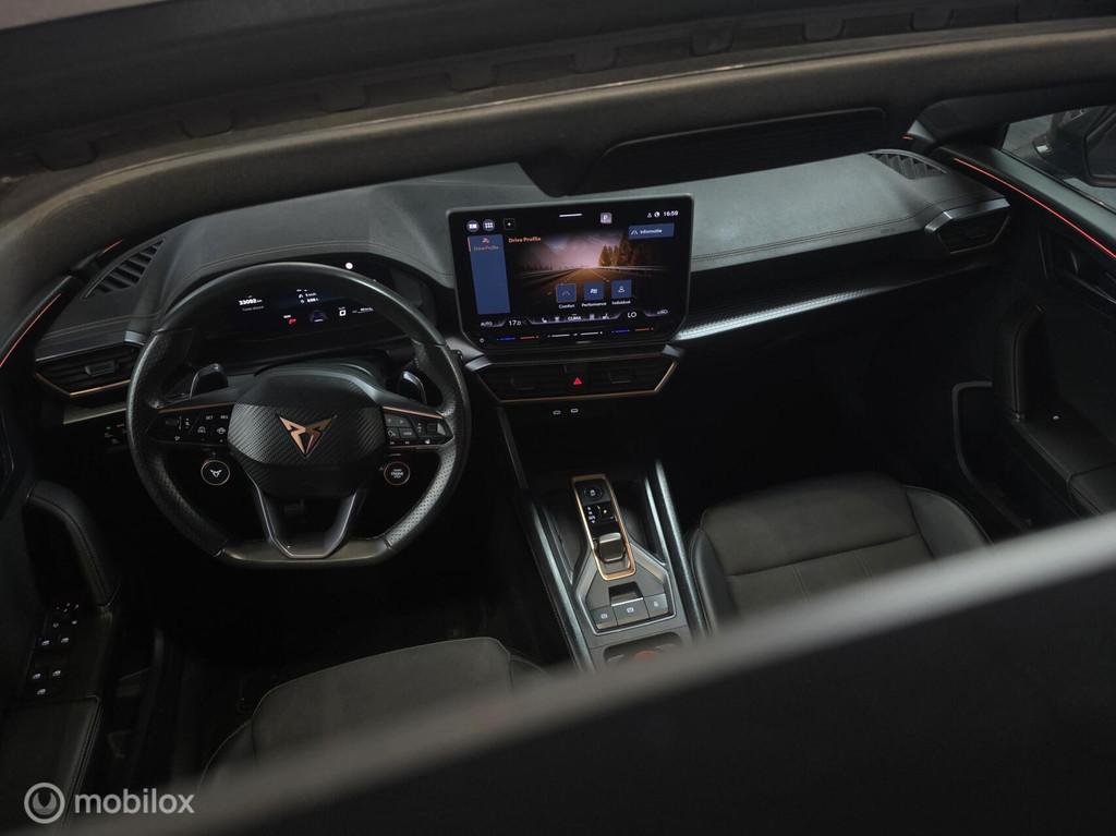 CUPRA Leon 1.5 e-TSI/ Pano / Sfeer / Camera / Key / Garantie, Stof, 4 cilinders, 1573 kg, Leon