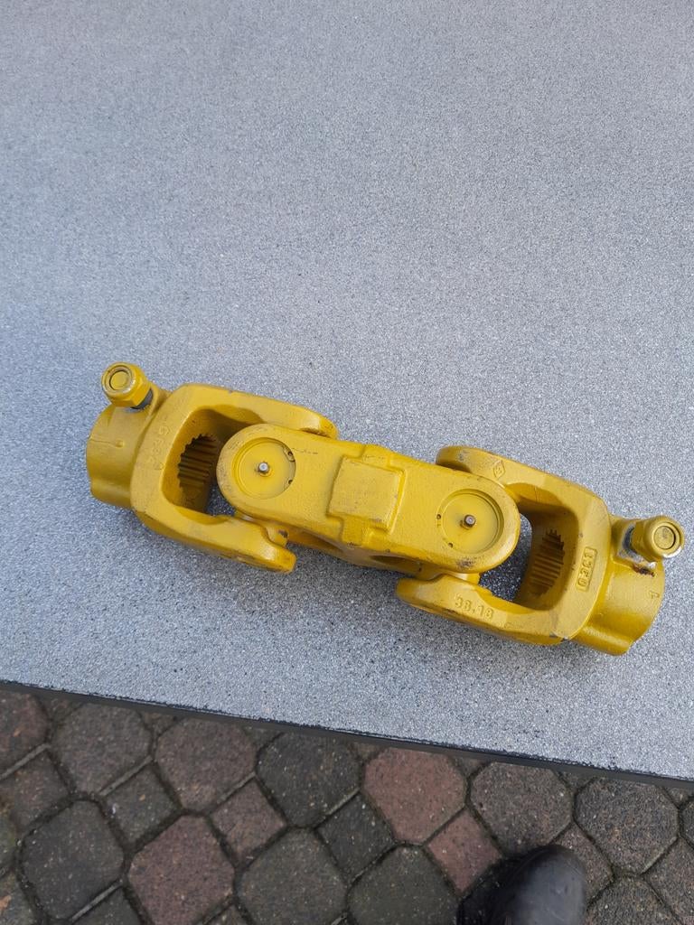 Walterscheid dubbele kruiskoppeling, Doe-het-zelf en Verbouw, Gereedschap | Machine-onderdelen en Toebehoren, Ophalen of Verzenden