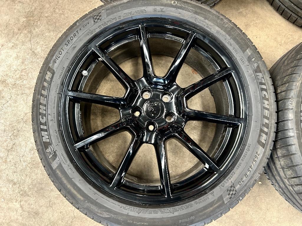 20 inch originele velgen + zomerbanden Porsche Macan, Gebruikt, 265 mm, Banden en Velgen, Ophalen of Verzenden