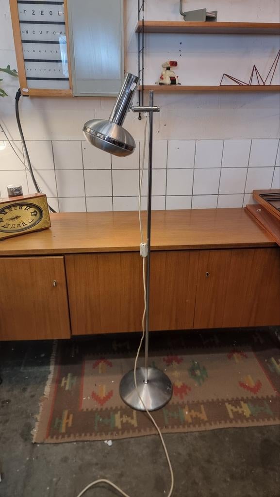 Vintage vloerlamp jaren 60 70 aluminium en chroom, Gebruikt, ,, Ophalen of Verzenden, ,