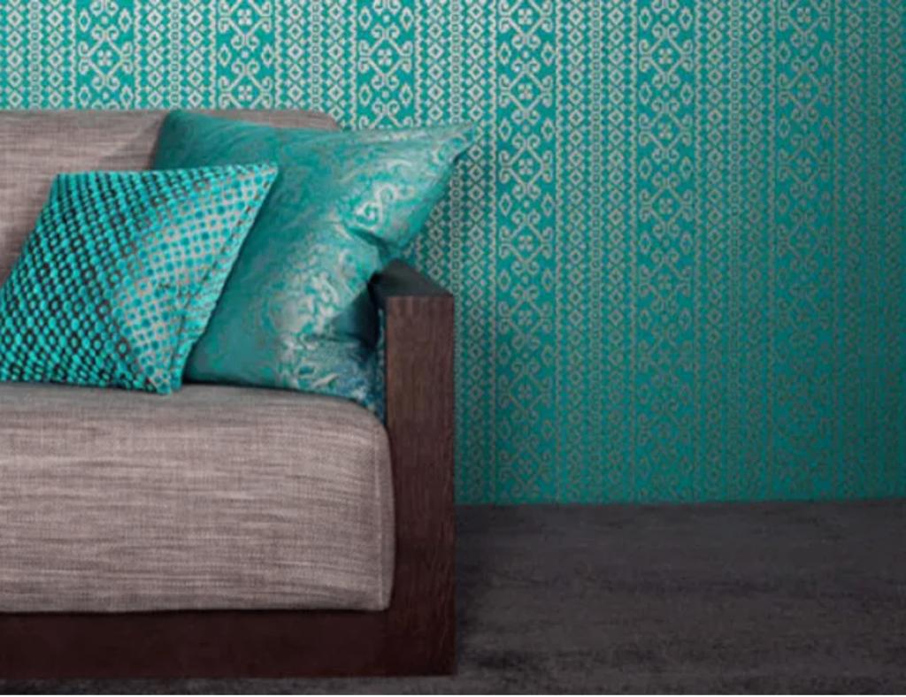Behang,turquoise met metallic glans, NU per rol voor € 15, Ophalen, Minder dan 10 m², Blauw,  hotel chique, modern, luxe interieur, kleurrijke interieurs.