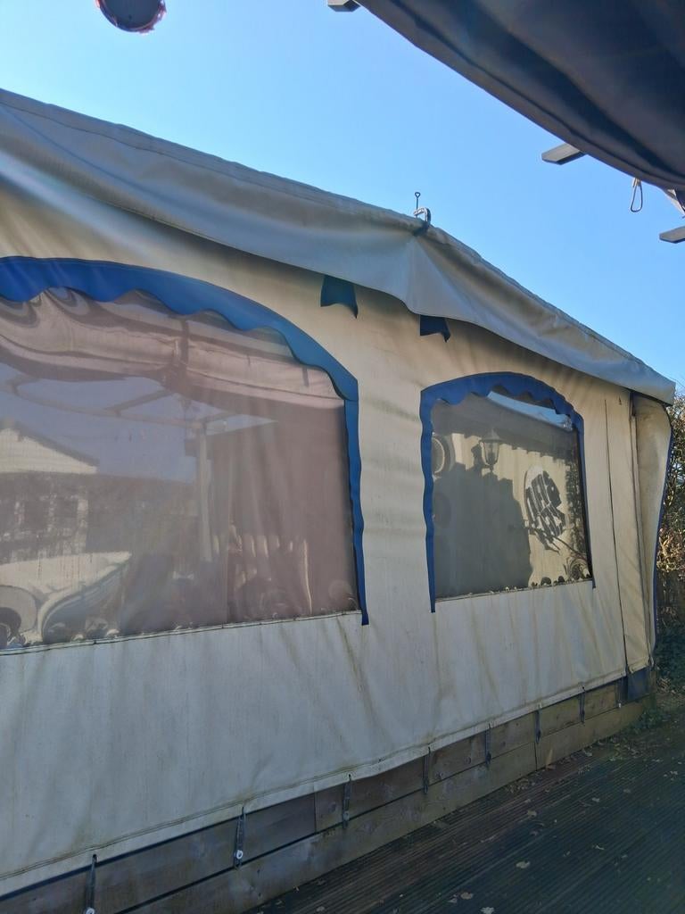 Wintervaste voortent stacaravan, Ophalen