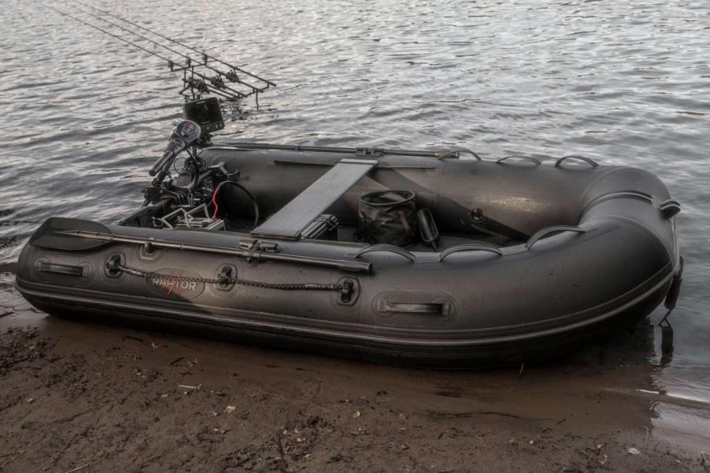 Zodiac raptor 4m extreme, Ophalen, Zo goed als nieuw, Complete set