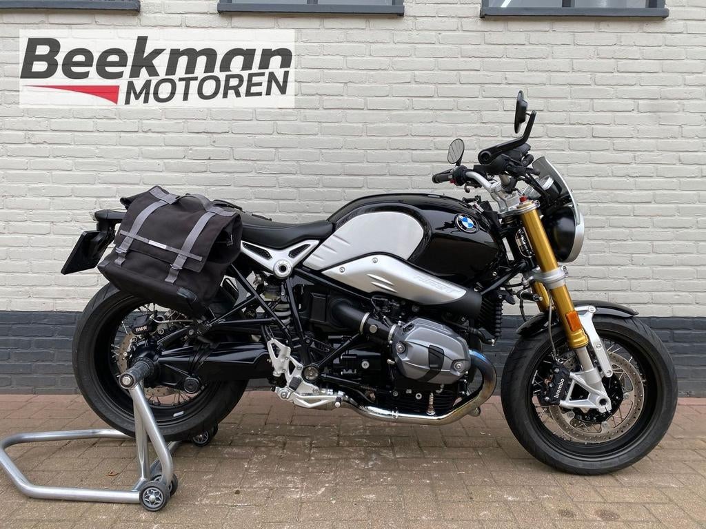 BMW R NINE T (bj 2017) 9,432 km / 1e eig / Nieuwstaat / AKR