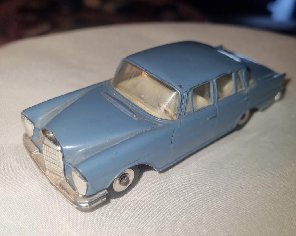 DINKY TOYS Mercedes 220SE  NR 186, Ophalen of Verzenden, Auto, Dinky Toys