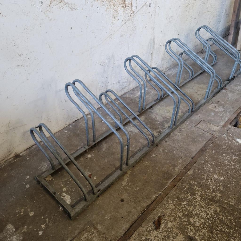 Fietsenrek 9 plaatsen, 5 hoog, 4 laag, 260 cm breed, Fietsen en Brommers, Fietsaccessoires | Fietsenrekken, Ophalen, Gebruikt