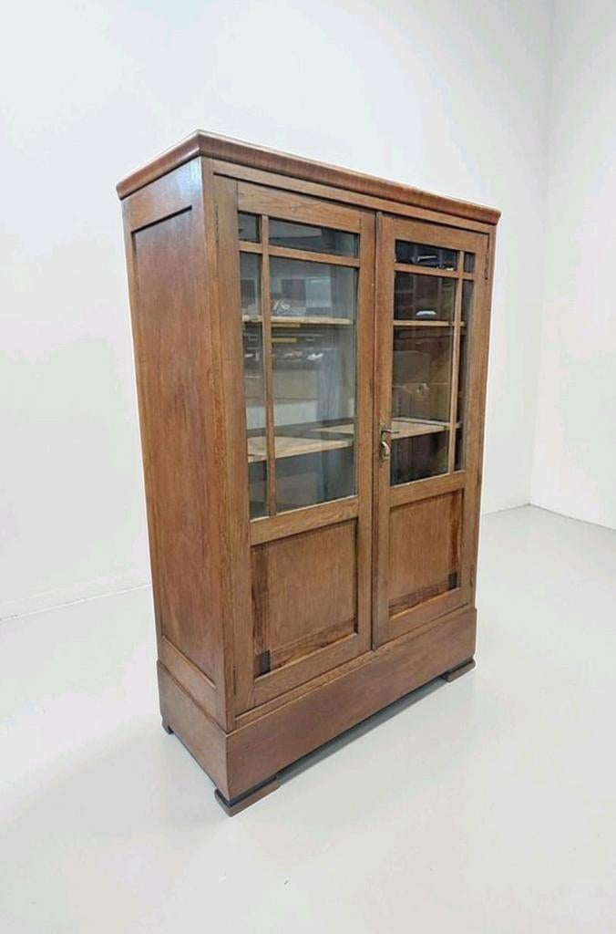 antieke kastje Art Deco boekenkast