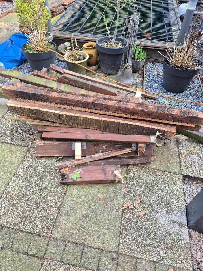 Gratis grind en betontegels 30x60, Tuin en Terras, Tegels en Klinkers, Ophalen, Gebruikt, Grind, Terrastegels