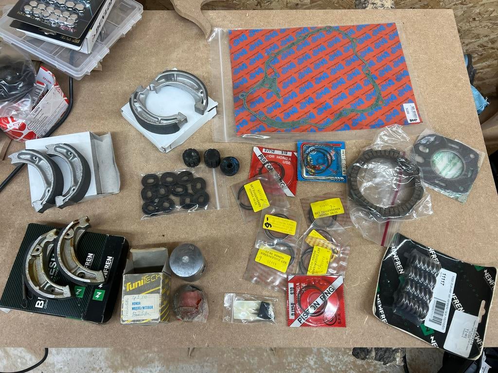 Honda mt mb mtx mbx onderdelen remschoenen, zuigerveren,, Fietsen en Brommers, Ophalen of Verzenden, Gebruikt