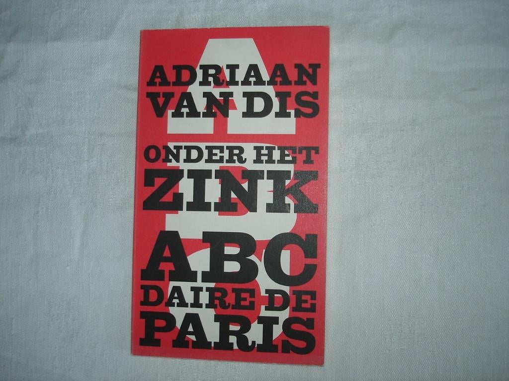 Boekenweekgeschenk gesigneerd Onder het Zink A. van Dis 2004, Ophalen, Zo goed als nieuw