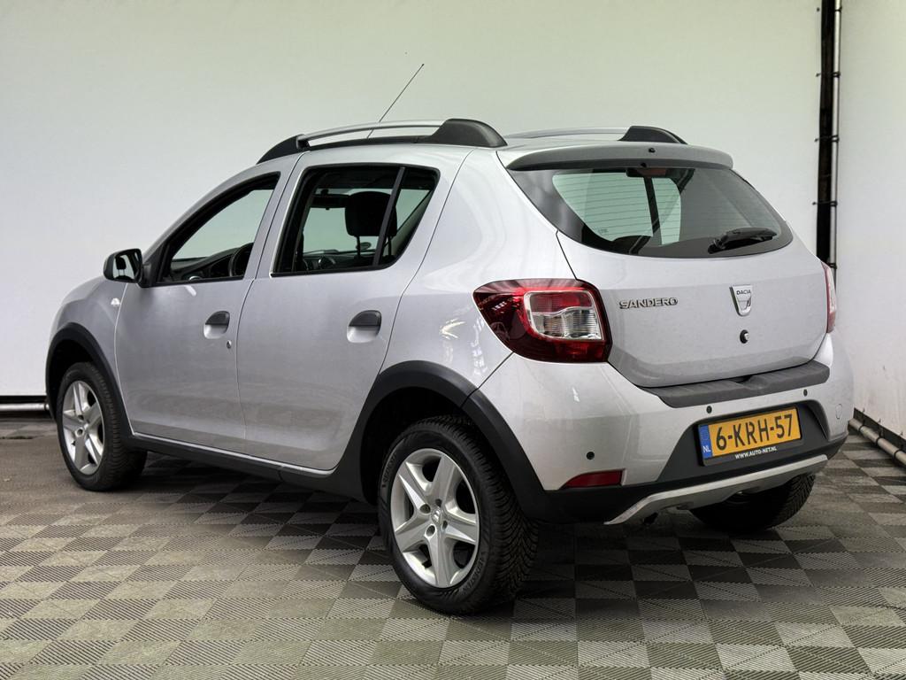 Dacia Sandero 0.9 TCe Stepway Lauréate Airco Navi NL Auto, Voorwielaandrijving, Stof, Gebruikt, Met garantie (alle)