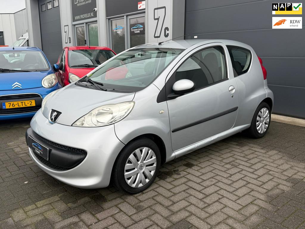Peugeot 107 1.0 AUTOMAAT | AIRCO | ELEKTR PAKKET | NAP |, Stof, Gebruikt, 4 stoelen, Origineel Nederlands