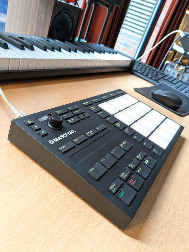 Maschine Mikro MKIII, Ophalen, Zo goed als nieuw