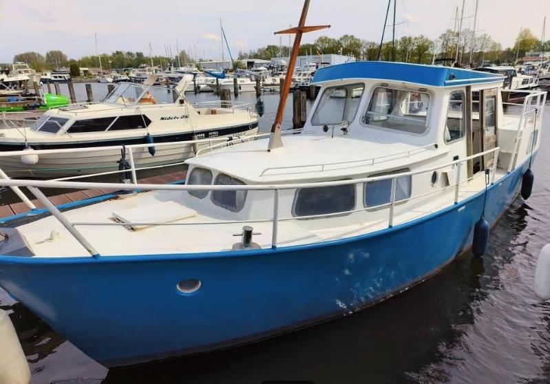 Motorkruiser 9 m, Watersport en Boten, Ophalen, Gebruikt, Staal, Binnenboordmotor