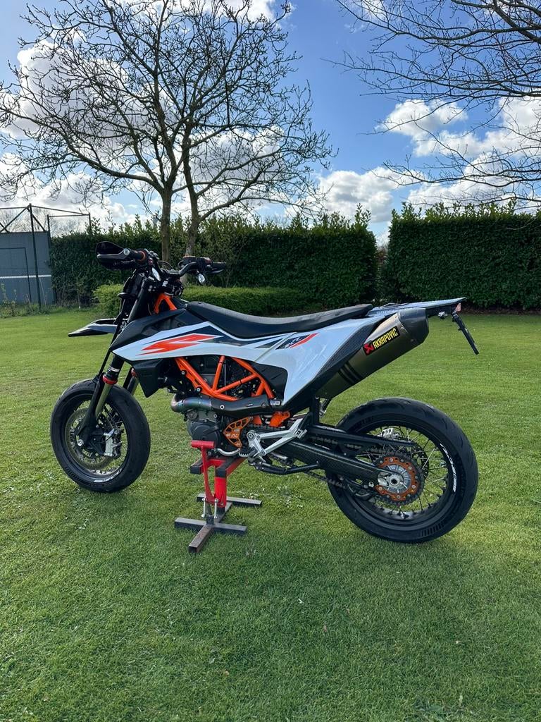 KTM SMC R - 2019 - Akrapocic - 7363km - A2 Vol vermogen, Motoren, Motoren | KTM, Particulier, SuperMoto