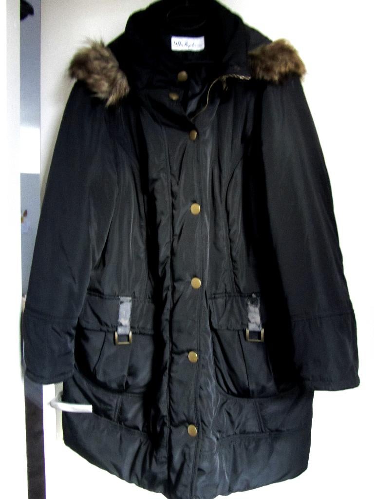 Mooie lange Ulla Popken Warme winter jas mantel maat 54, Verzenden, Zo goed als nieuw, Maat 46/48 (XL) of groter, Zwart