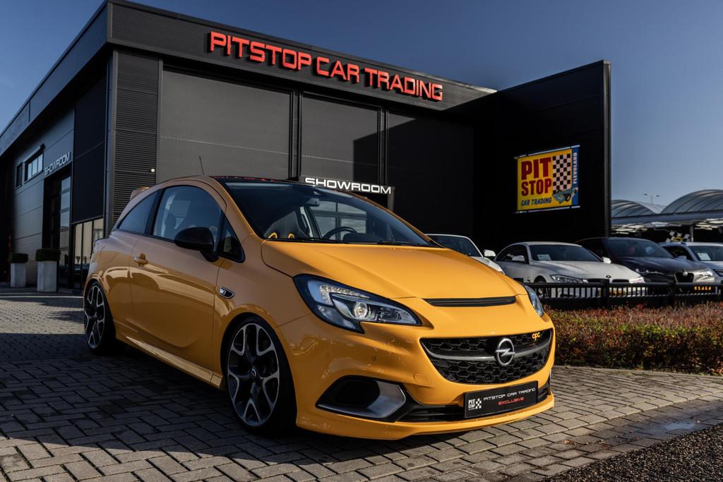 Opel Corsa 1.6 Turbo OPC, 207 PK, Performance, Pano, Vollede, 1203 kg, Gebruikt, Zwart, Parkeersensor