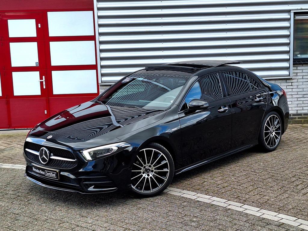 Mercedes-Benz A-klasse 200 Business Solution AMG | Edition |, Stof, Gebruikt, 4 cilinders, 1290 kg