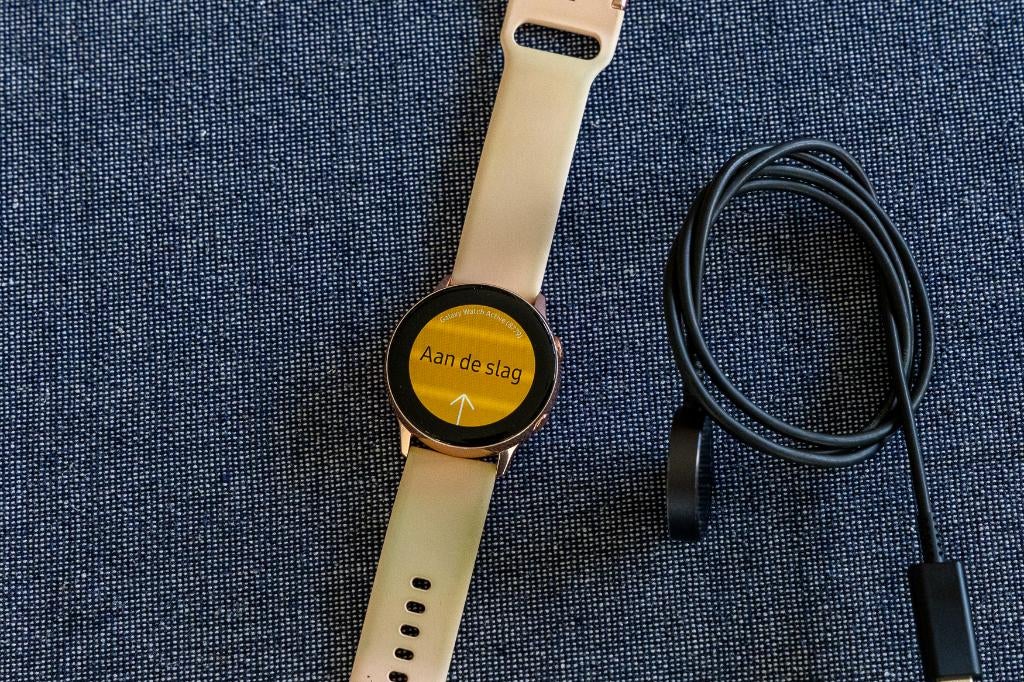 Samsung Galaxy Watch Active, Rosé Goud, Roze SM-R500, Gebruikt, Staal, Polshorloge, Kunststof