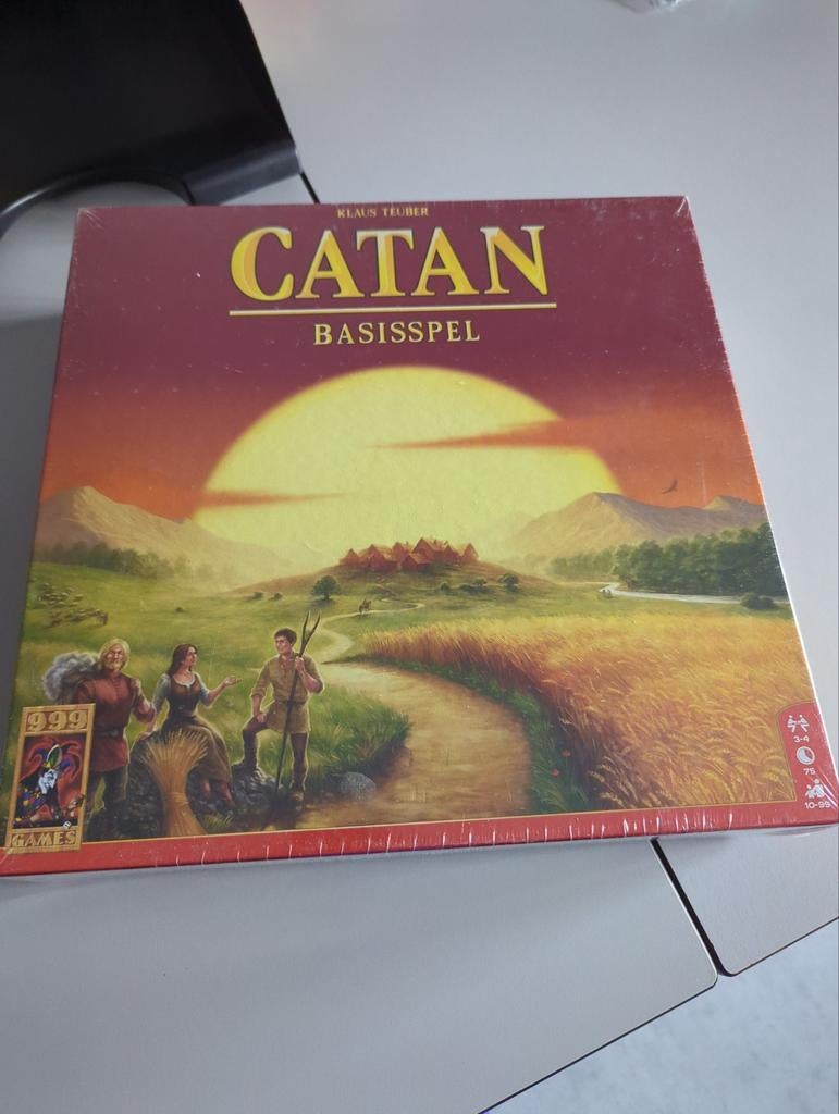 Catan Basisspel - Nieuw in folie, Drie of vier spelers, Ophalen of Verzenden, Nieuw, 999 Games