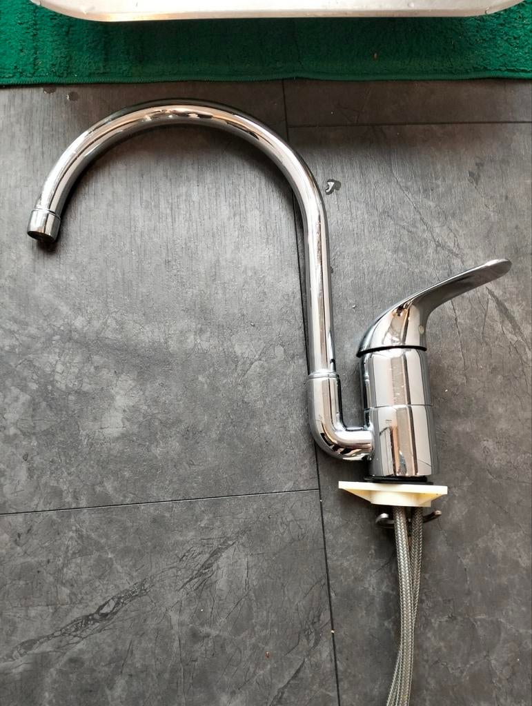 Keukenkraan met wasbak, Ophalen