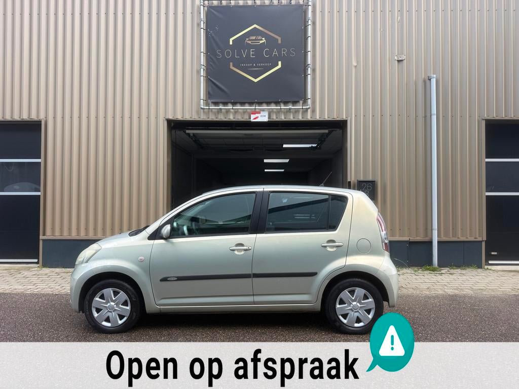 Daihatsu Sirion 2 1.3-16V Comfort Automaat Airco, Auto's, Daihatsu, Huisgarantie, 4 cilinders, Met garantie (alle), Beige