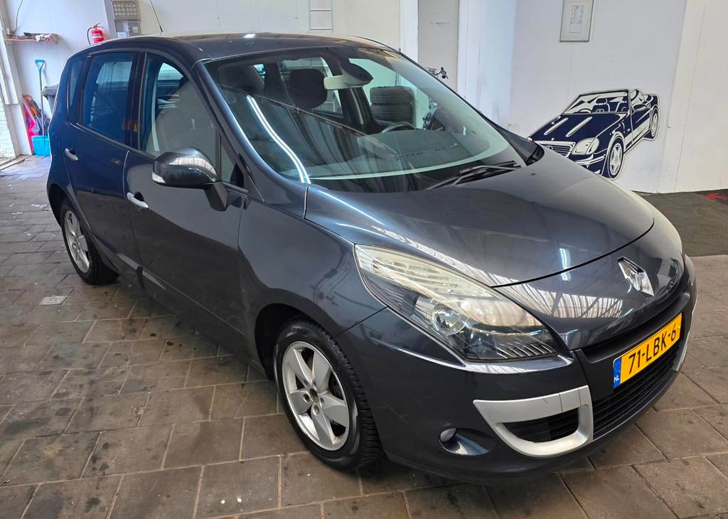 Renault Scénic 1.6 Sélection Business Sport, Voorwielaandrijving, Stof, Gebruikt, 4 cilinders