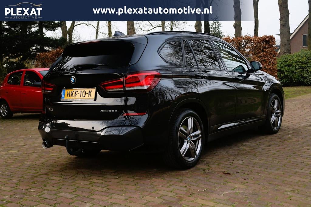 BMW X1 XDrive25e eDrive Edition Aut. | M-pakket | Adaptief |, 8 kWh, 125 pk, Gebruikt, Leder en Stof