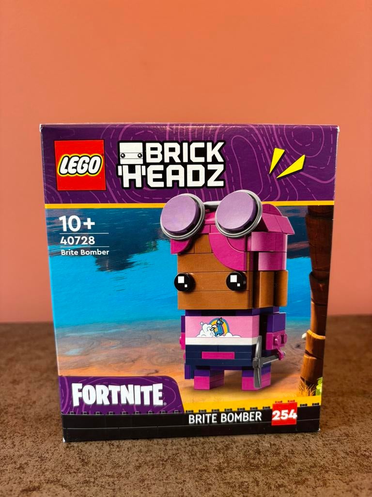 Lego Fortnite Brite Bomber BrickHeadz, Ophalen of Verzenden, Zo goed als nieuw