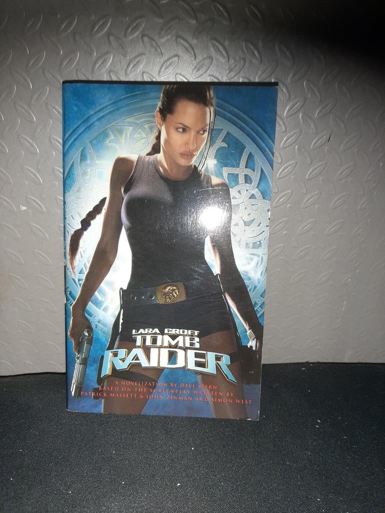 Lara Croft Tomb Raider boek, Ophalen of Verzenden
