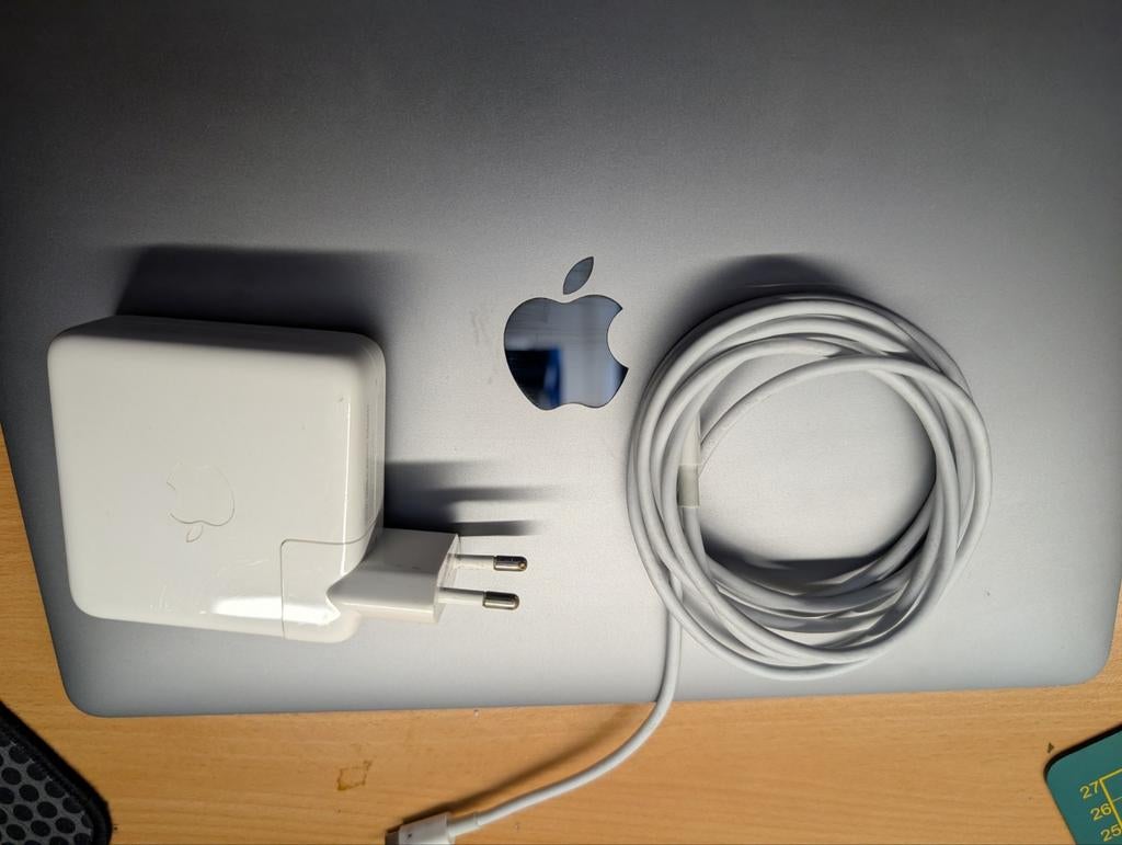 MacBook Pro 13 inch met Touch Bar ** defect **, Computers en Software, Apple Macbooks, MacBook Pro, 256 GB, 2 tot 3 Ghz, Qwerty